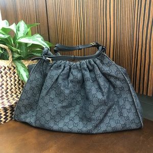 Authentic Gucci handbag with dust bag excellent co